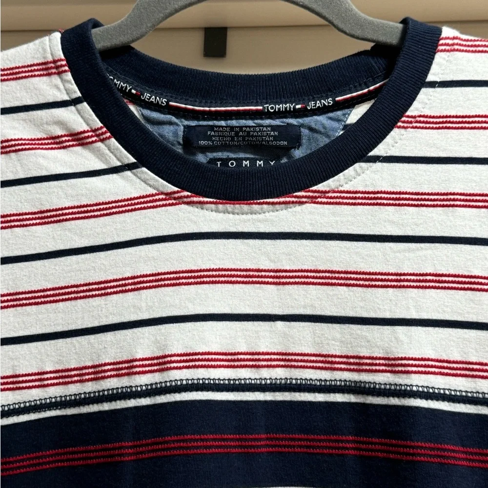 Like New Men’s Vintage Tommy Hilfiger, Tommy Jeans, Short Sleeve Shirt Size XL
